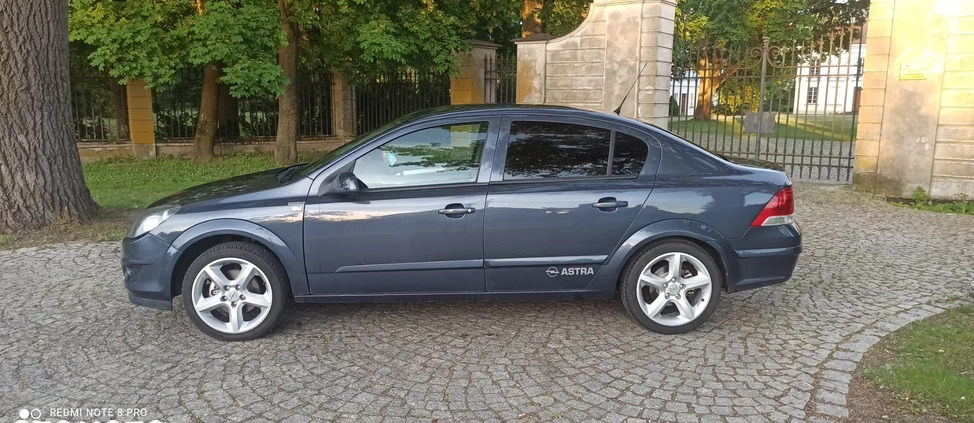 Opel Astra cena 14499 przebieg: 227000, rok produkcji 2008 z Krzyż Wielkopolski małe 106